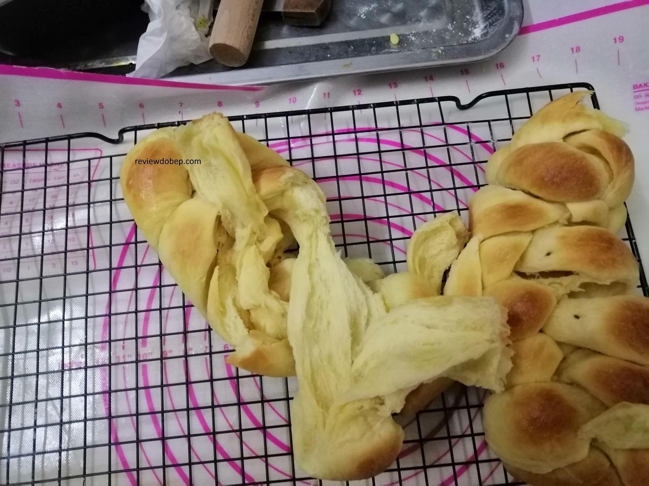 cách làm bánh mì hoa cúc tại nhà 1